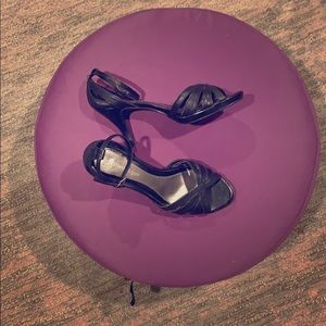 black ETIENNE AIGNER rockabilly open toe heels 8